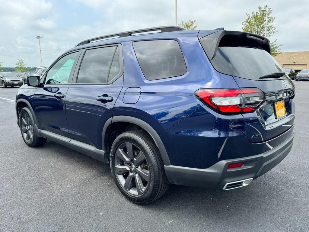 used 2023 Honda Pilot car, priced at $31,997