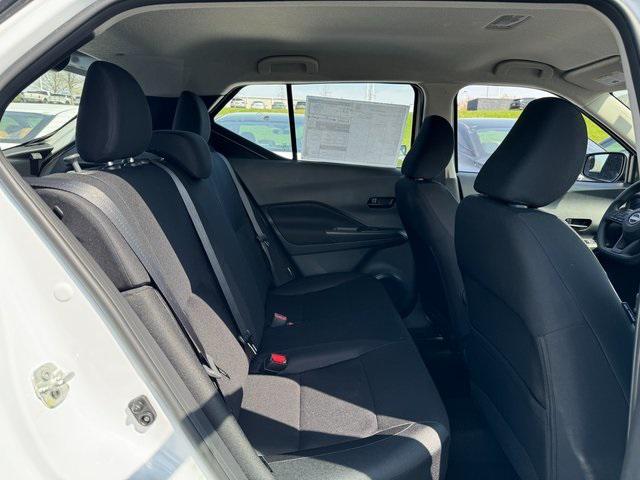 new 2025 Nissan Kicks car, priced at $22,260