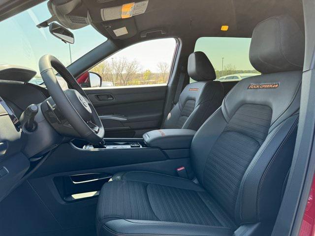 new 2025 Nissan Pathfinder car, priced at $43,600