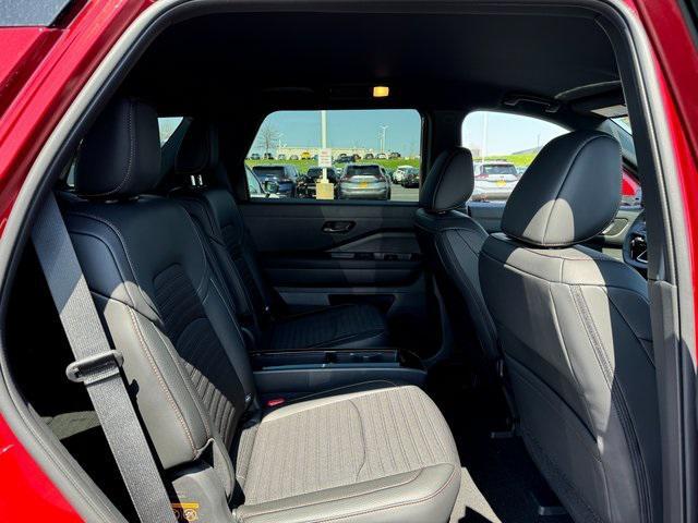new 2025 Nissan Pathfinder car, priced at $43,600