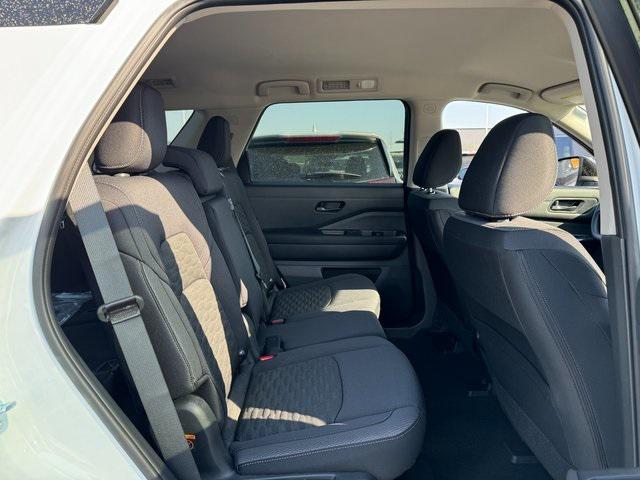 new 2025 Nissan Pathfinder car, priced at $35,010