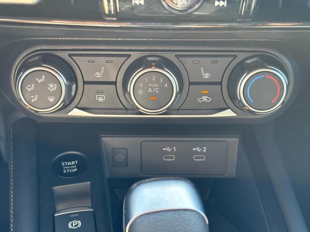 new 2025 Nissan Kicks car, priced at $26,868