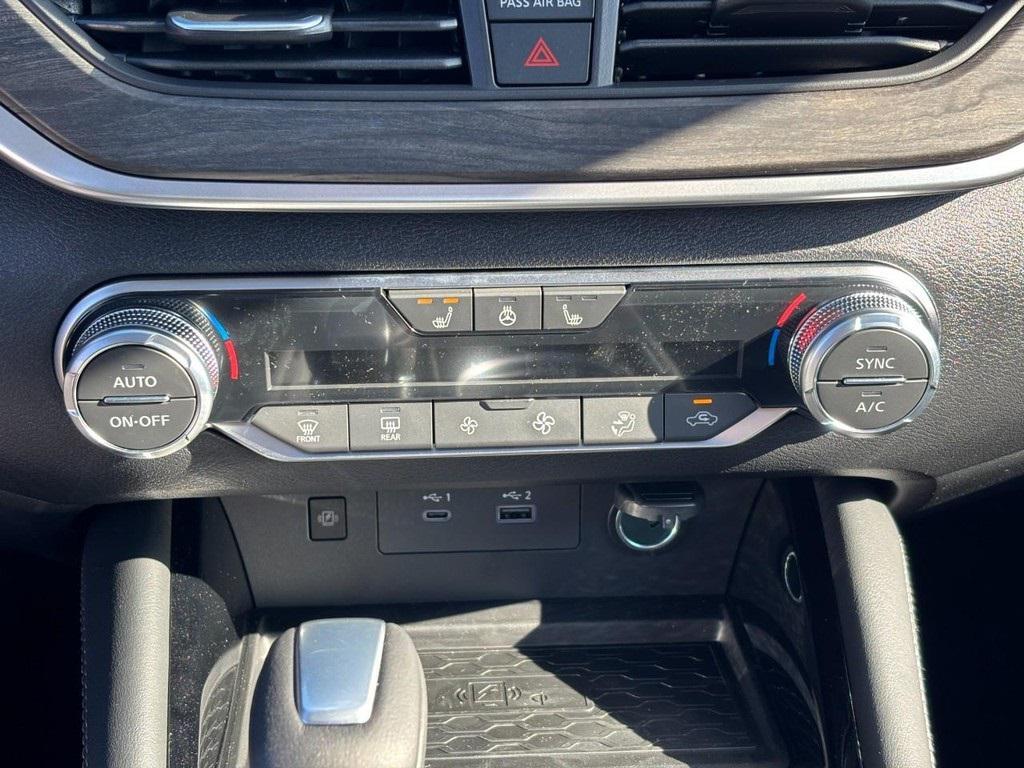 new 2025 Nissan Altima car, priced at $30,835