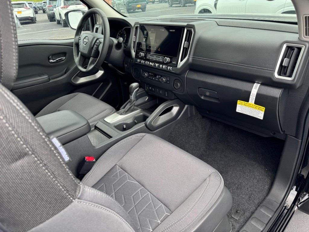 new 2025 Nissan Frontier car, priced at $32,555