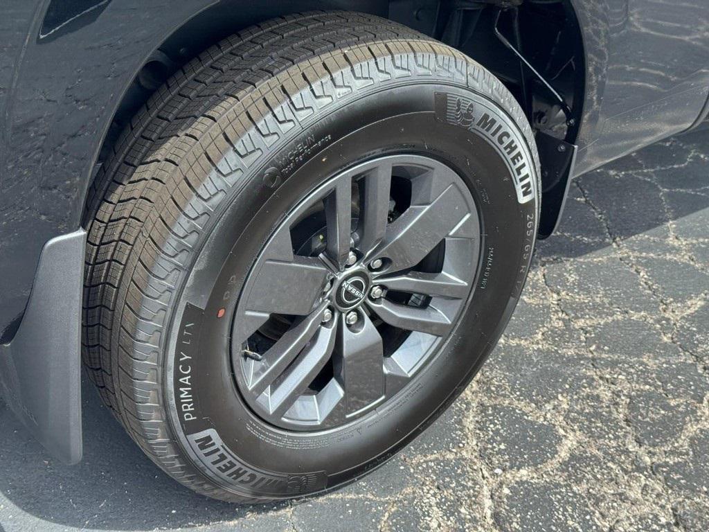 new 2025 Nissan Frontier car, priced at $32,555