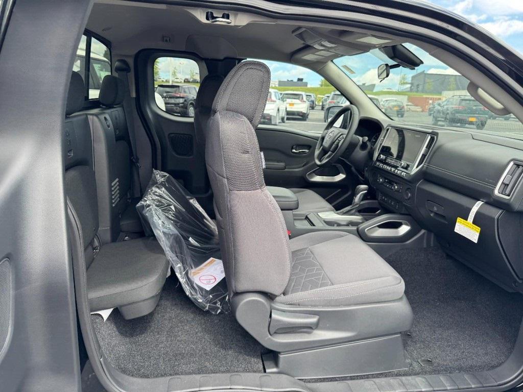 new 2025 Nissan Frontier car, priced at $32,555