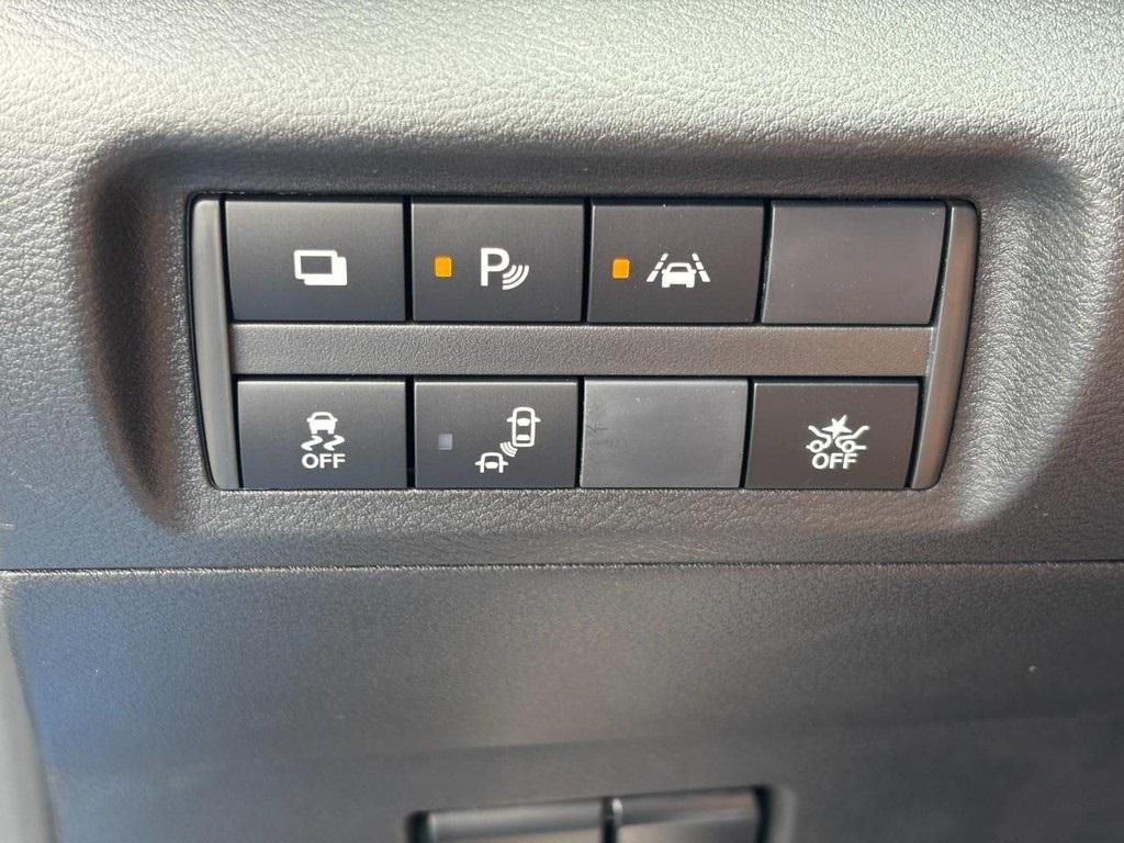 new 2025 Nissan Kicks car, priced at $21,865