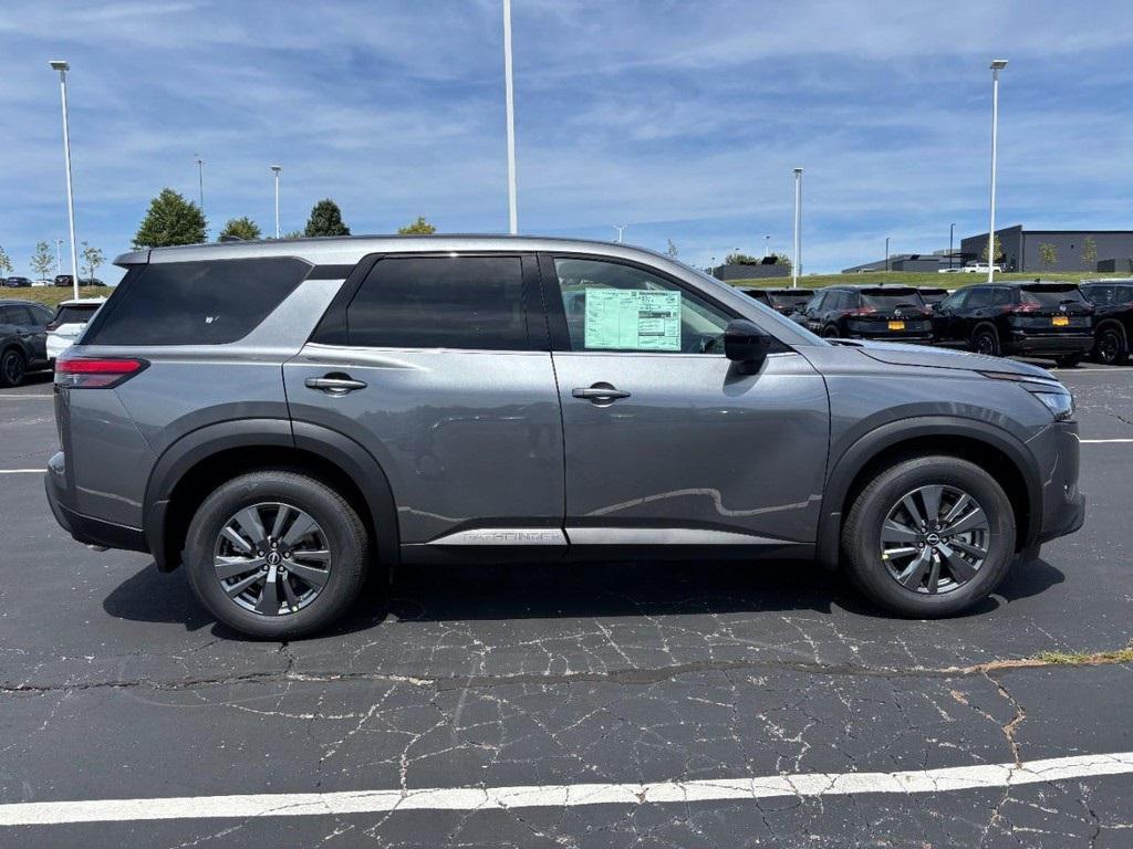 new 2025 Nissan Pathfinder car, priced at $36,715