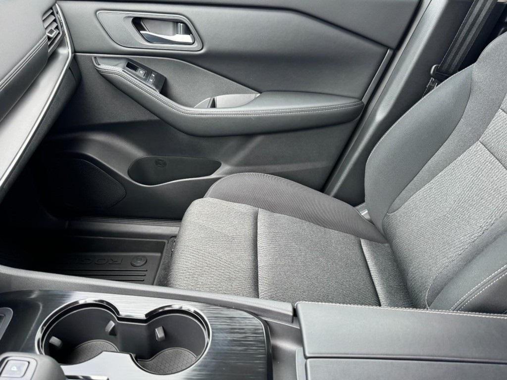 used 2025 Nissan Rogue car, priced at $28,888