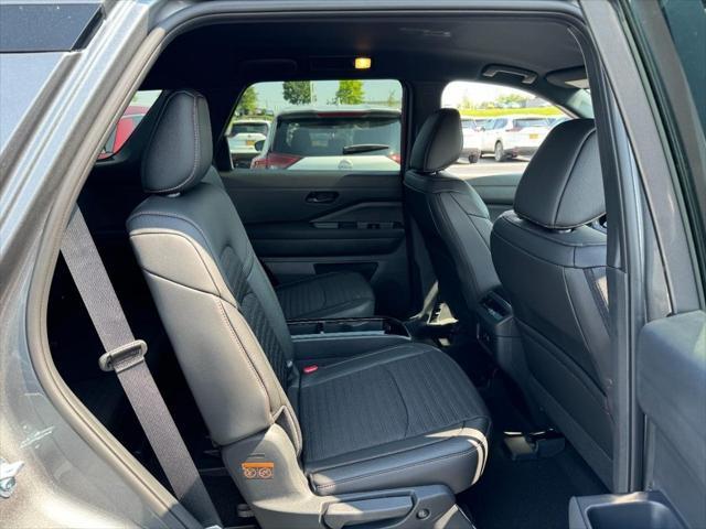 new 2025 Nissan Pathfinder car, priced at $42,314