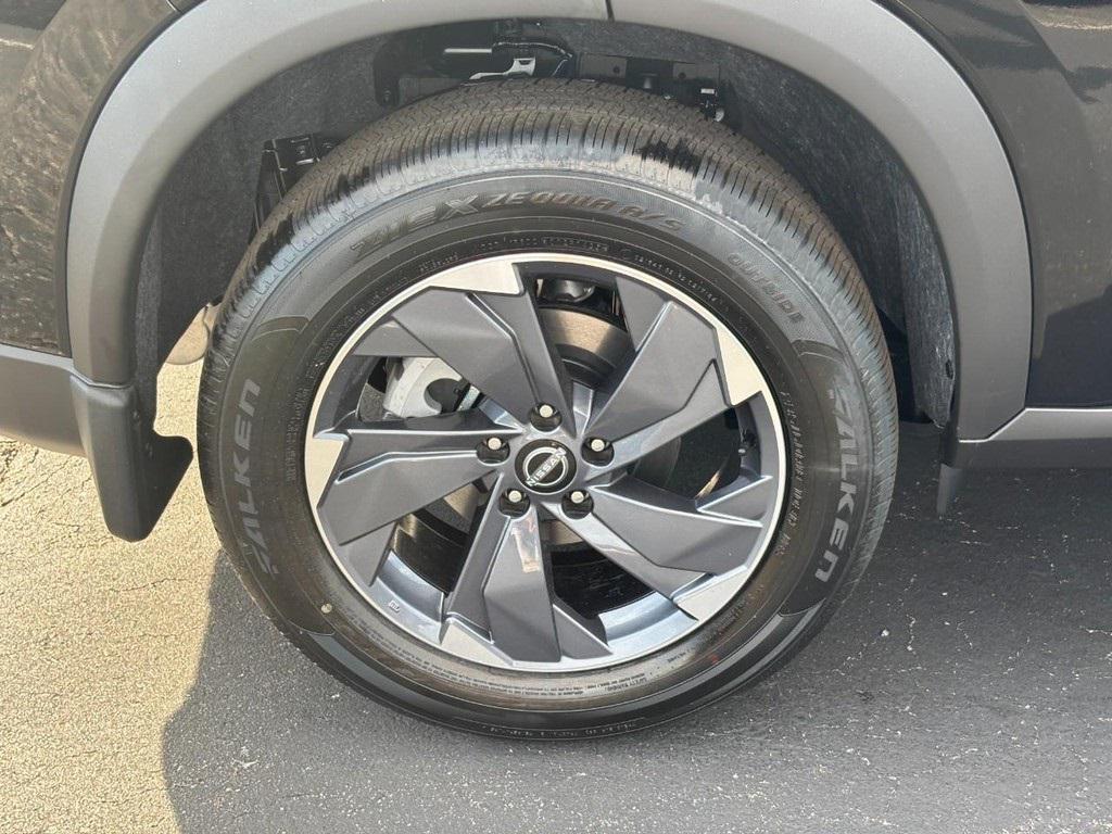 new 2026 Nissan Rogue car, priced at $28,200