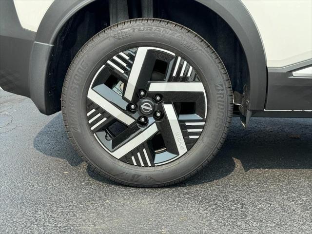 new 2025 Nissan Kicks car, priced at $24,553