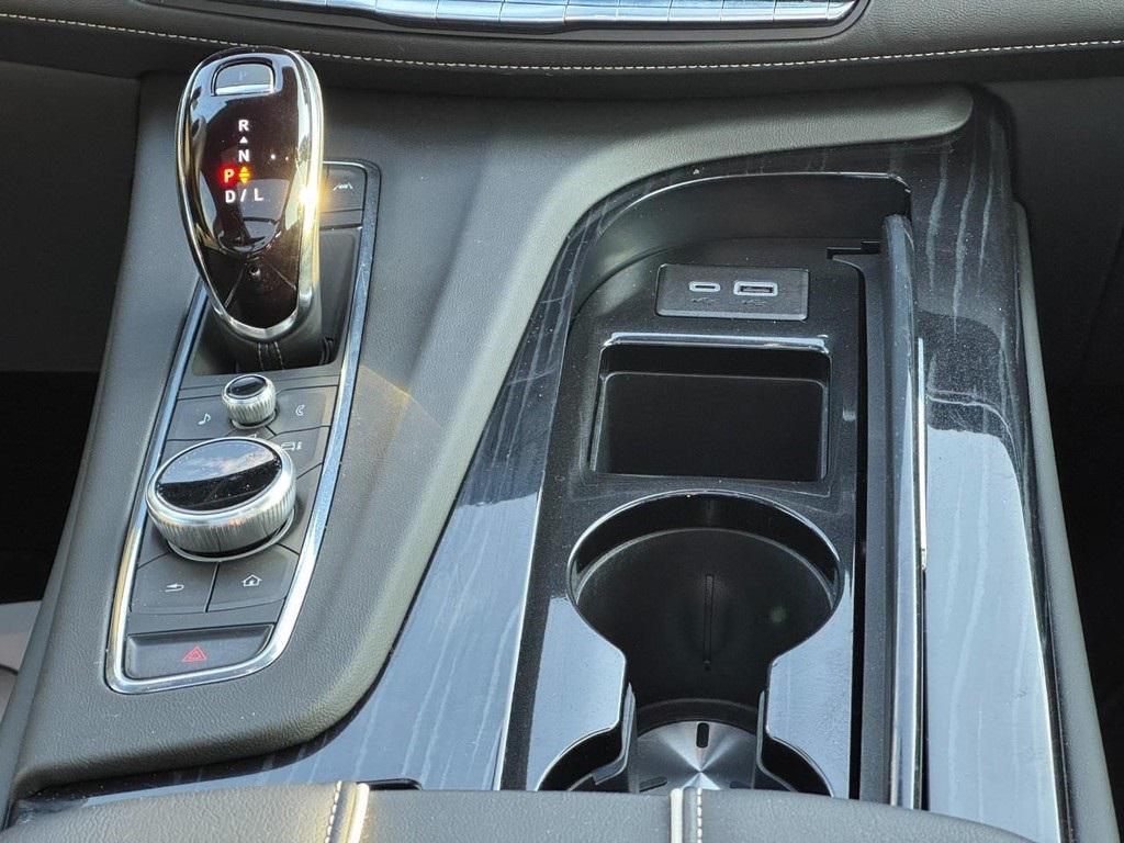 used 2024 Cadillac Escalade car, priced at $89,990