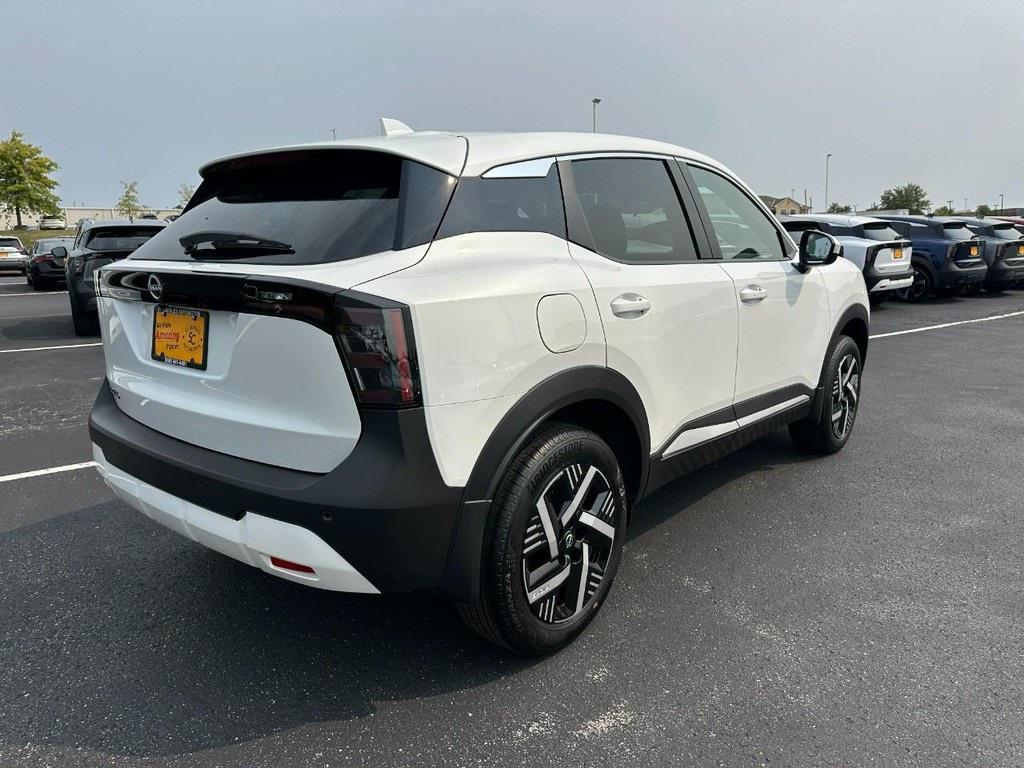 new 2025 Nissan Kicks car, priced at $24,053