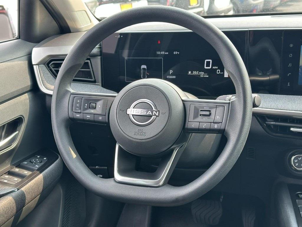 new 2025 Nissan Kicks car, priced at $24,053