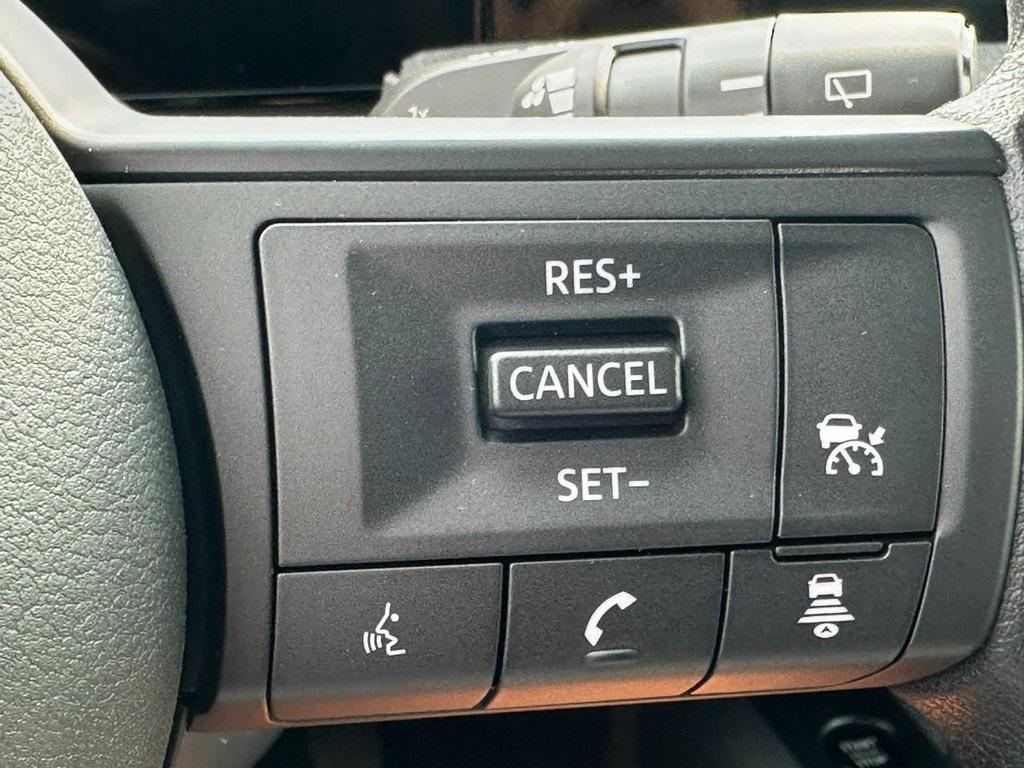 new 2025 Nissan Kicks car, priced at $24,053