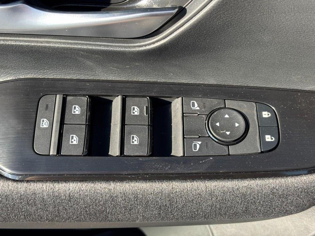 new 2026 Nissan Kicks car, priced at $26,025