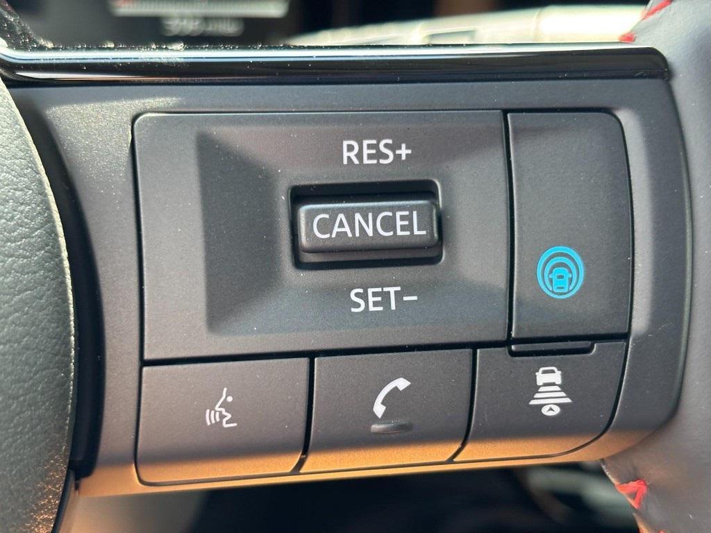 new 2025 Nissan Kicks car, priced at $29,668