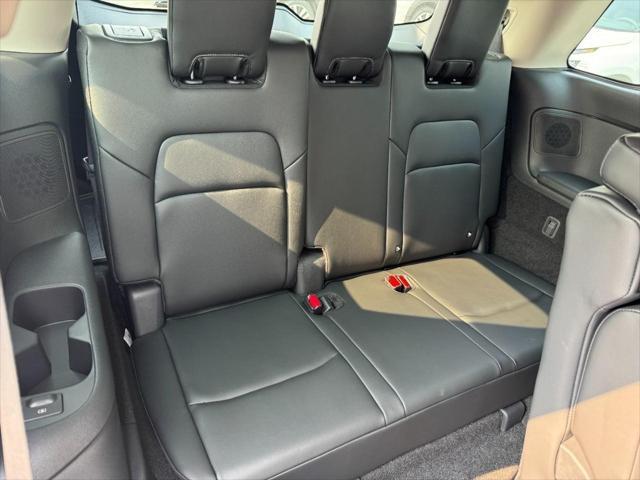 new 2025 Nissan Pathfinder car, priced at $50,105
