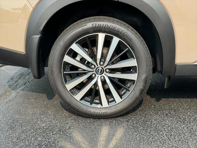 new 2025 Nissan Pathfinder car, priced at $50,105