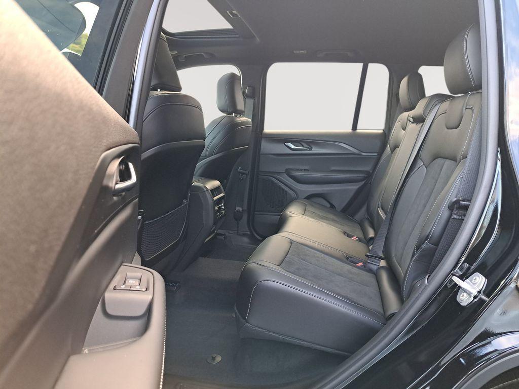 used 2025 Jeep Grand Cherokee car, priced at $37,045