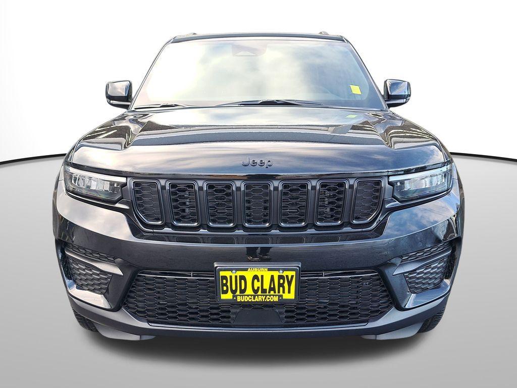 used 2025 Jeep Grand Cherokee car, priced at $37,045