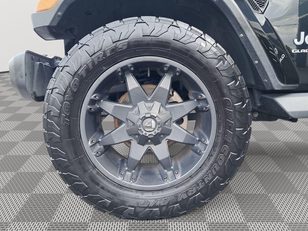 used 2023 Jeep Gladiator car, priced at $30,000