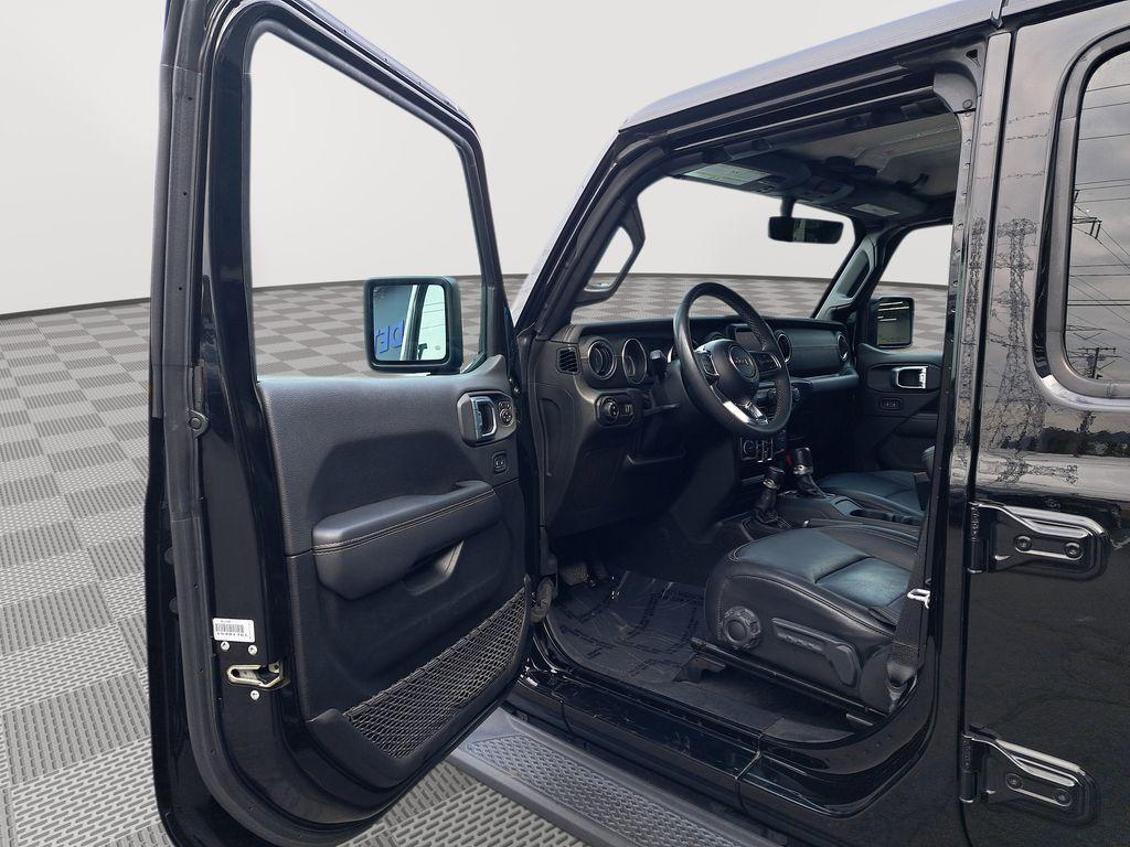 used 2023 Jeep Gladiator car, priced at $30,000