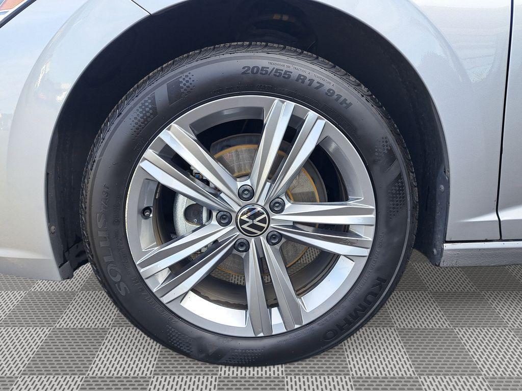 used 2024 Volkswagen Jetta car, priced at $20,363