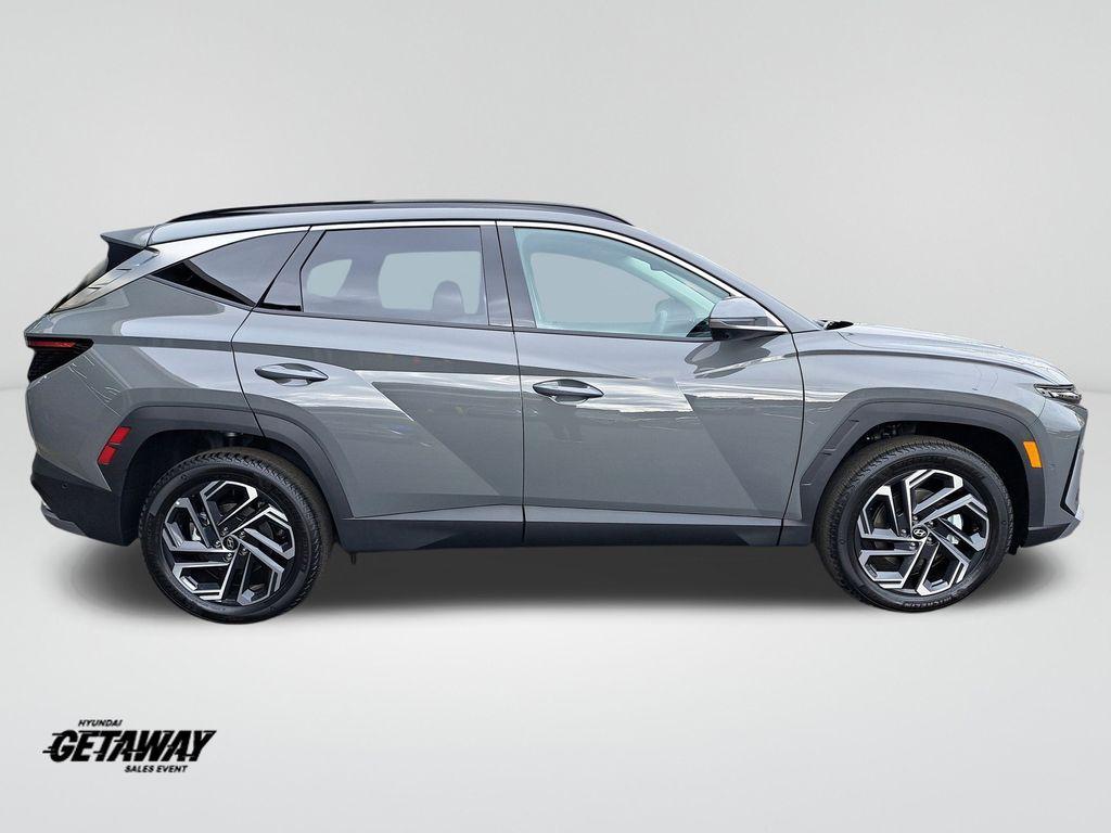 new 2025 Hyundai Tucson car, priced at $39,235
