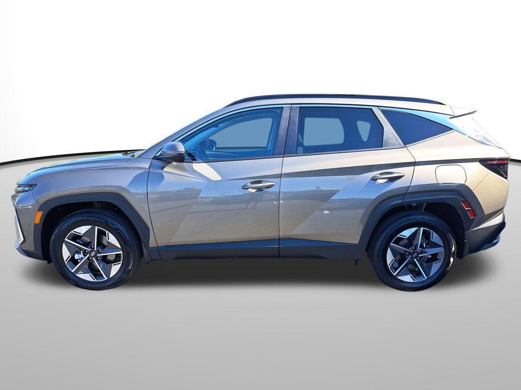 used 2025 Hyundai TUCSON Hybrid car, priced at $32,410