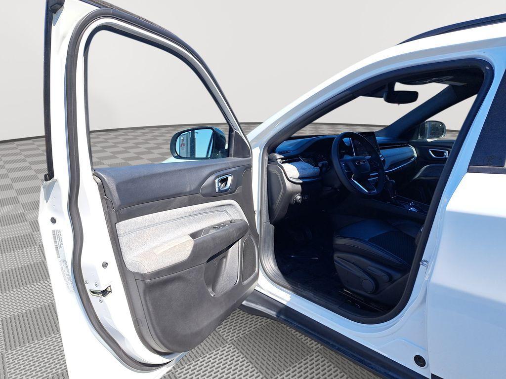 used 2024 Jeep Compass car, priced at $20,136