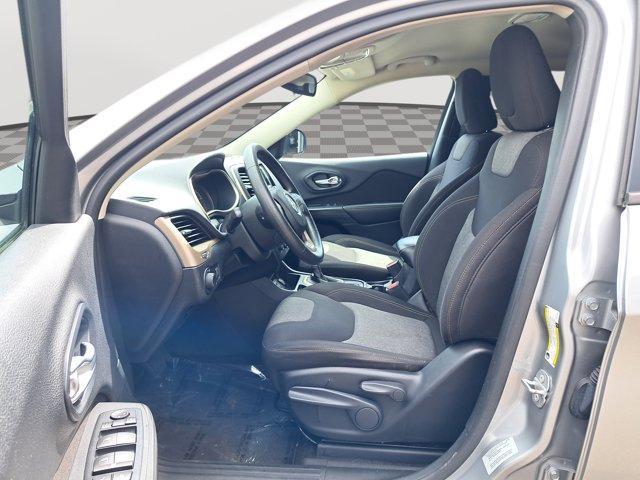 used 2016 Jeep Cherokee car, priced at $11,591