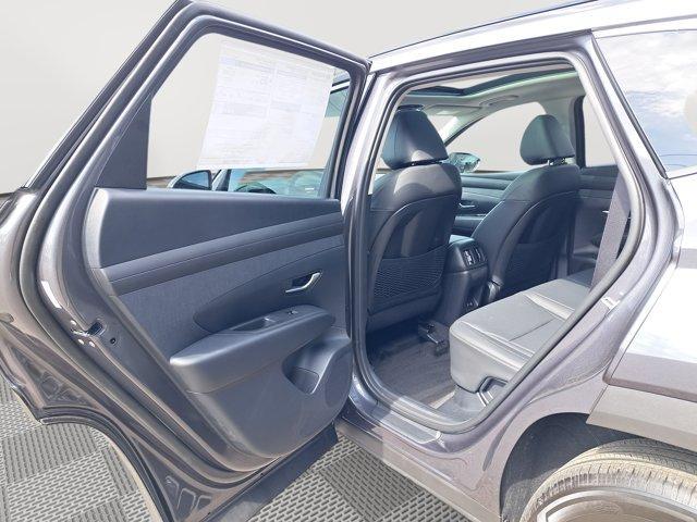 new 2025 Hyundai TUCSON Hybrid car, priced at $37,812