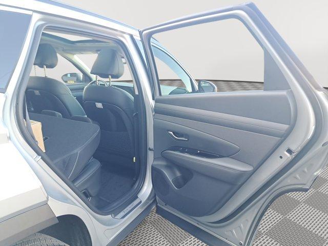 new 2026 Hyundai TUCSON Hybrid car, priced at $43,629