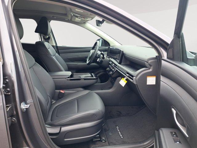 new 2025 Hyundai TUCSON Hybrid car