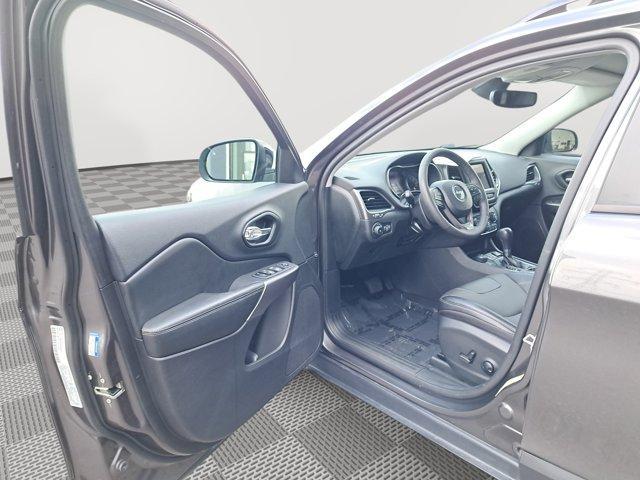 used 2022 Jeep Cherokee car, priced at $23,591