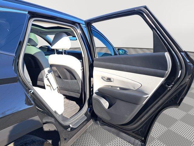 new 2025 Hyundai TUCSON Hybrid car, priced at $34,974