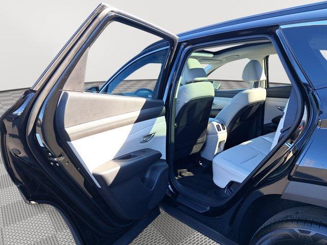 new 2025 Hyundai TUCSON Hybrid car, priced at $34,974