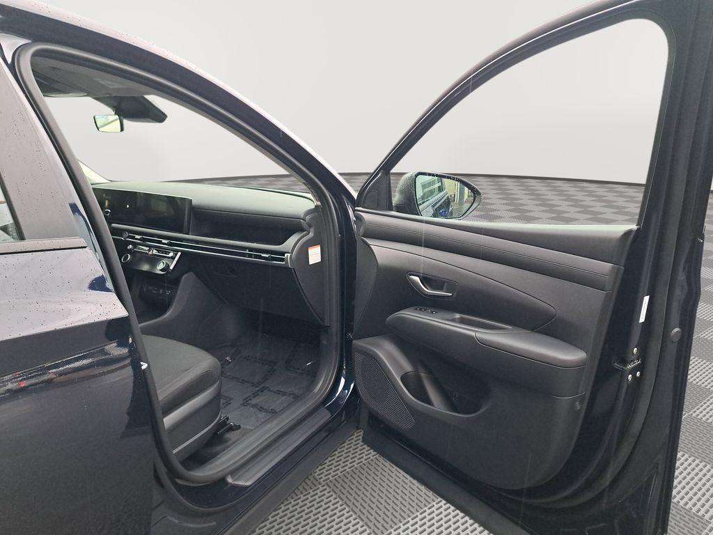 new 2026 Hyundai TUCSON Hybrid car, priced at $31,875