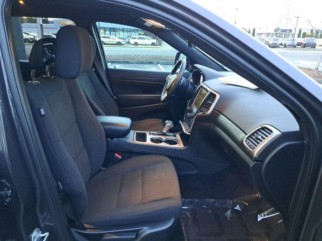 used 2017 Jeep Grand Cherokee car, priced at $14,995