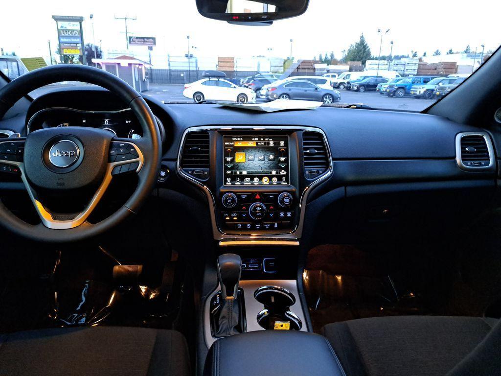 used 2017 Jeep Grand Cherokee car, priced at $14,995