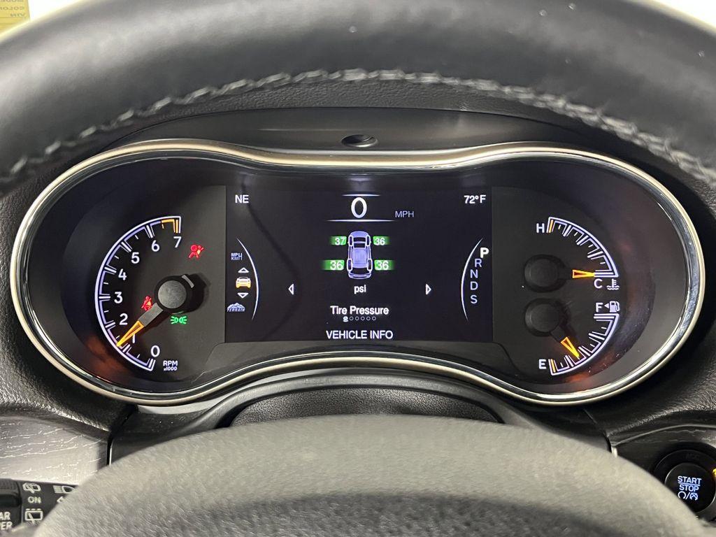 used 2014 Jeep Grand Cherokee car, priced at $13,212