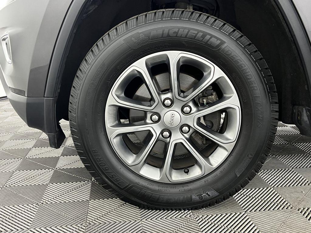 used 2014 Jeep Grand Cherokee car, priced at $13,212