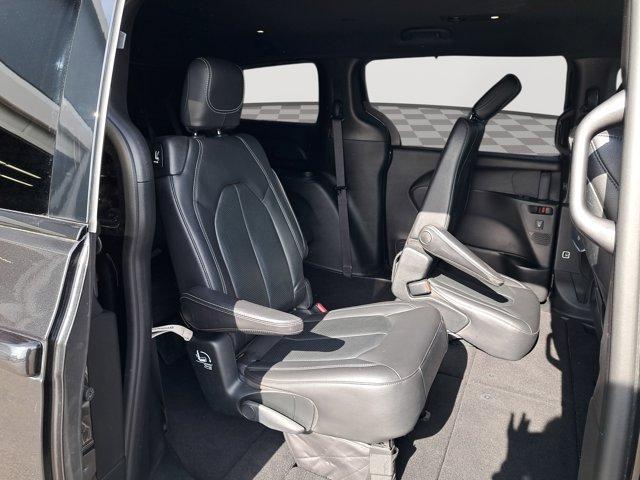 used 2018 Chrysler Pacifica car, priced at $20,591