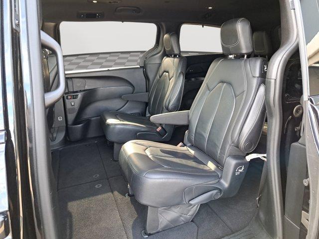 used 2018 Chrysler Pacifica car, priced at $20,591