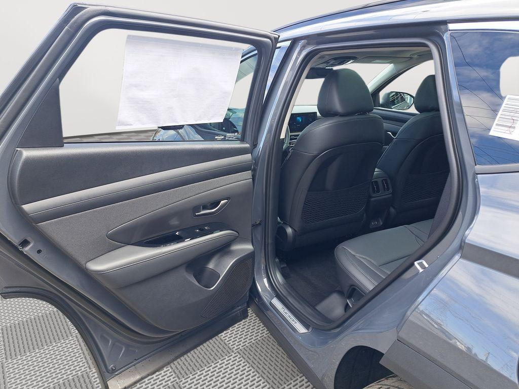 new 2025 Hyundai Tucson car, priced at $36,077