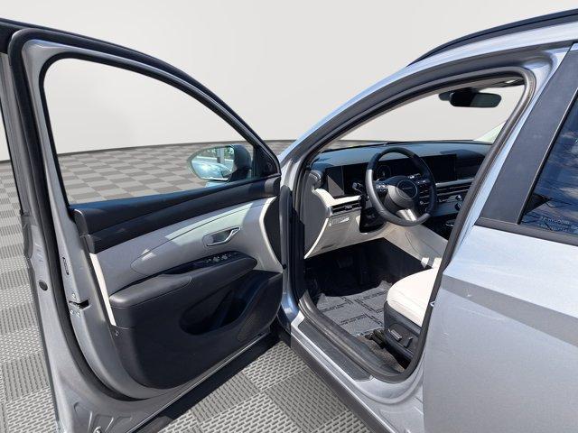 new 2025 Hyundai Tucson car, priced at $34,991