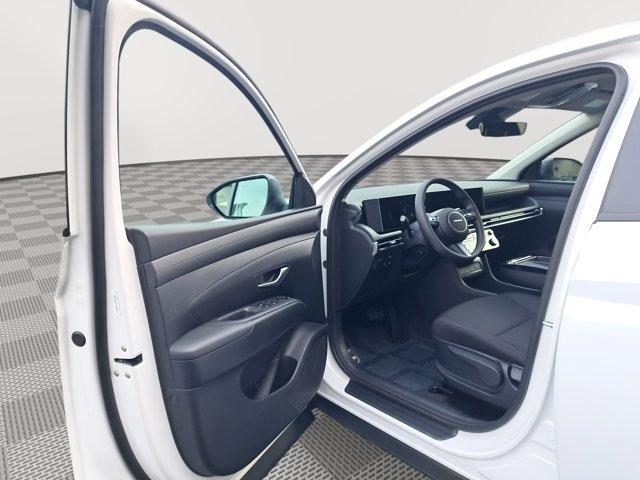 new 2026 Hyundai TUCSON Hybrid car, priced at $34,413