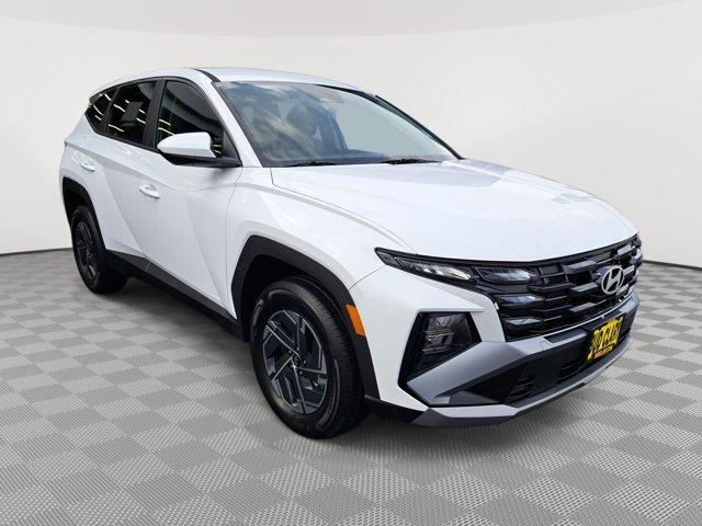 new 2026 Hyundai TUCSON Hybrid car, priced at $34,413